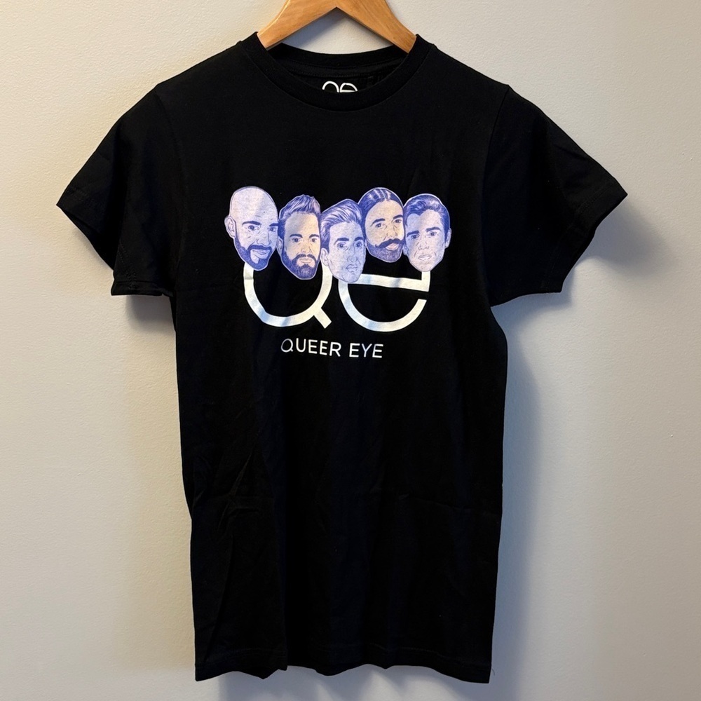 NWT Queer Eye Licensed Tshirt Black Cast Faces Size XSmall